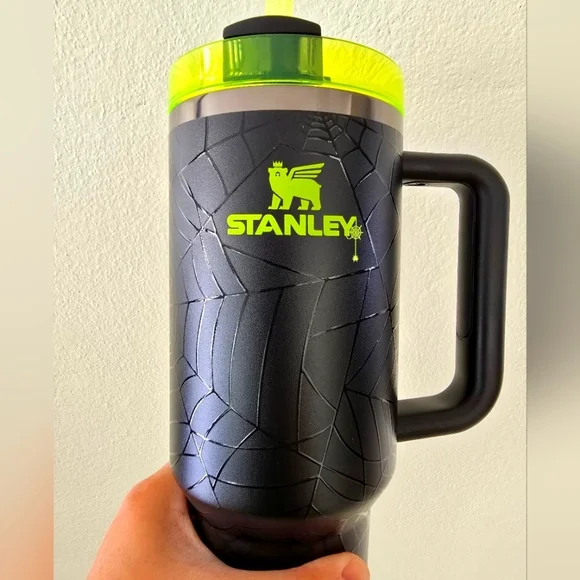 NWT Stanley Halloween Spider Design Web Glow Quencher H20 Flowstate 40 oz - Picture 4 of 9